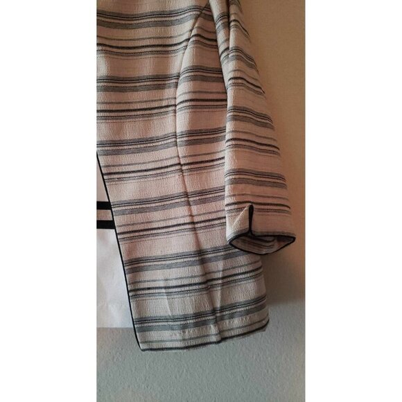 Women's 2 Piece Set K Petite Collection Black Tan White Blouse Blazer Size 14P - Picture 3 of 16